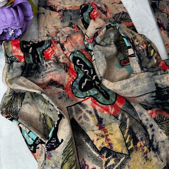 Boutique Abstract Patterned Pants - Picture 6 of 15